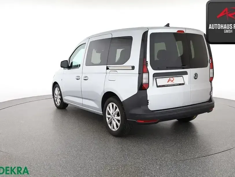 Używany VW Caddy 122 KM (89 kW) 2021 Srebrny Minivan