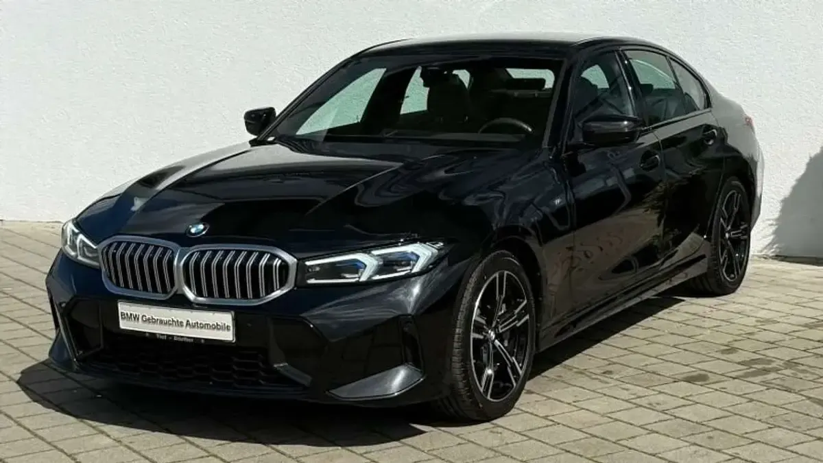 Gebraucht BMW 330 M Sport 286 PS (210 kW) 2023 Schwarz Limousine