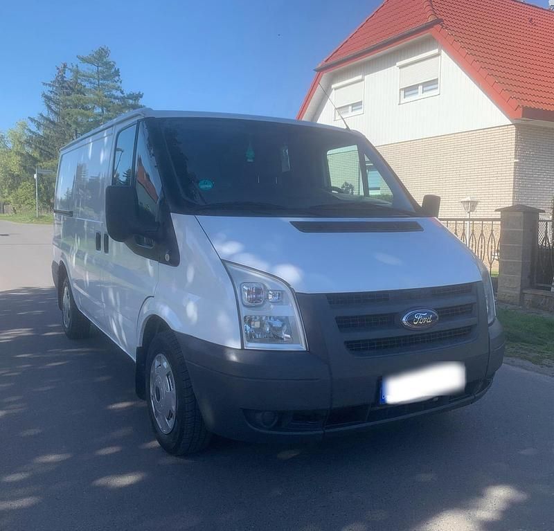 Weiß Gebraucht 2011 Ford Transit Van | 7.300 € (Etwas zu teuer) - Bild 1/4