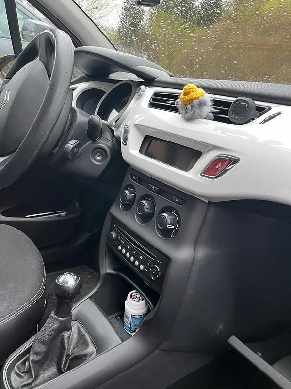 Second-hand Citroën C3 68 CP (50 kW) 2013 Negru Hatchback