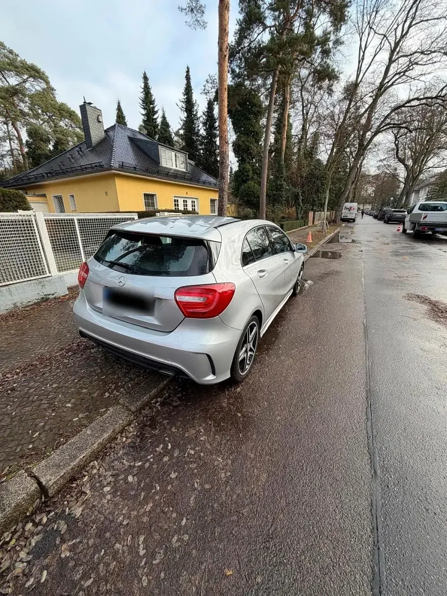 Gebraucht Mercedes A200 AMG line 156 PS (114 kW) 2013 Silber Kleinwagen