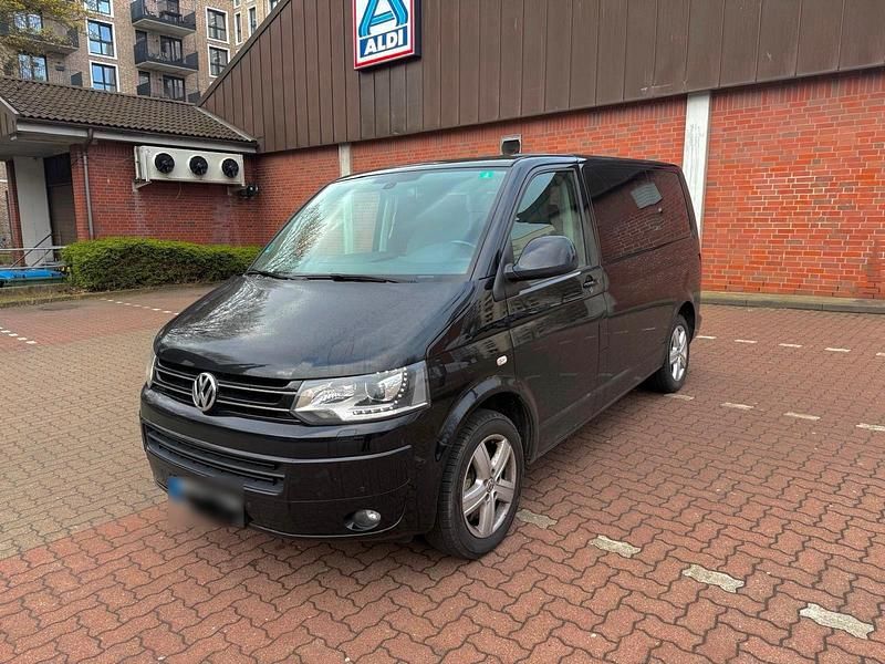 Używany VW T5 140 KM (102 kW) 2015 Czarny Van