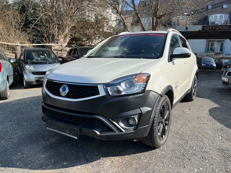 Weiß Gebraucht 2014 Ssangyong (KGM) Korando SUV | 3.990 € - Bild 1/4