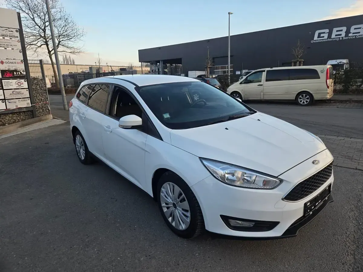 Gebraucht Ford Focus Business Edition 95 PS (69 kW) 2018 Weiß Kombi