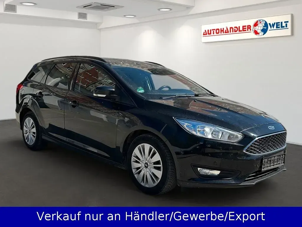 Usata Ford Focus 101 CV (74 kW) 2015 Nero Station wagon