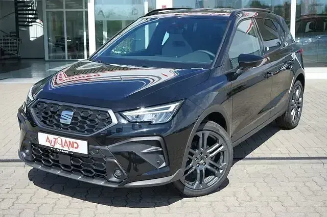 Neu Seat Arona FR 150 PS (110 kW) 2026 Schwarz SUV