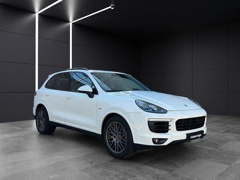 Gebraucht Porsche Cayenne Edition 262 PS (192 kW) 2016 Weiß SUV