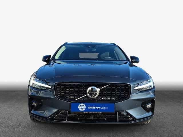 Gebraucht Volvo V60 145 PS (106 kW) 2025 Kombi