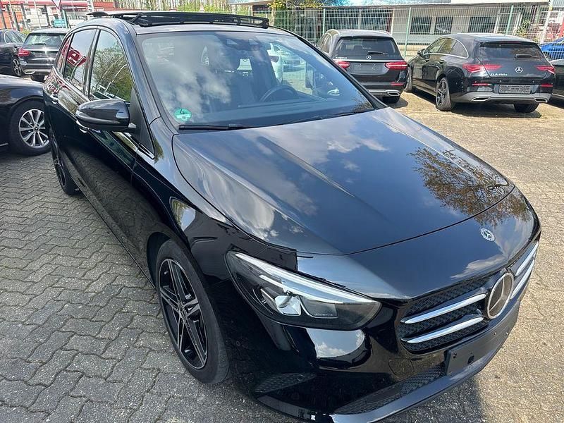 Gebraucht Mercedes B200 Progressive 150 PS (110 kW) 2022 Nachtschwarz Kleinwagen