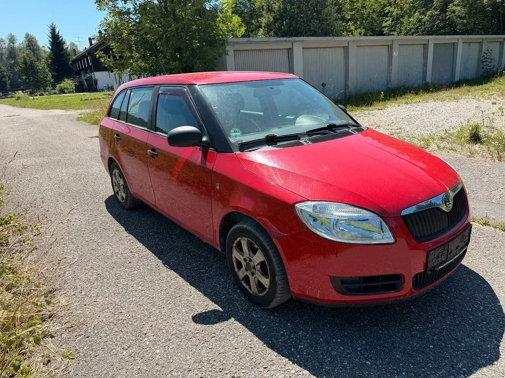 Gebraucht Skoda Fabia Classic 86 PS (63 kW) 2009 Rot Kombi