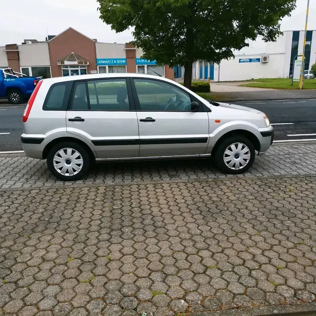 Gebraucht Ford Fusion 80 PS (58 kW) 2007 Silber Kleinwagen