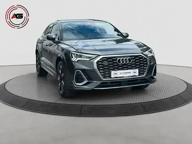 Gebraucht Audi Q3 S-Line 190 PS (139 kW) 2023 Grau SUV
