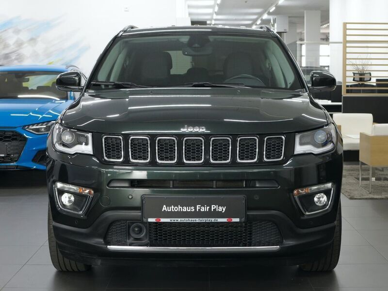 Gebraucht Jeep Compass Limited 150 PS (110 kW) 2020 Techno green met. SUV