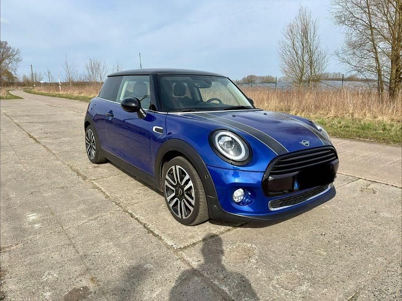 Second-hand Mini Cooper D 116 CP (85 kW) 2018 Albastru Hatchback