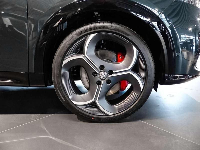 Neu Alfa Romeo Tonale Veloce 174 PS (127 kW) 2026 Verde monza SUV