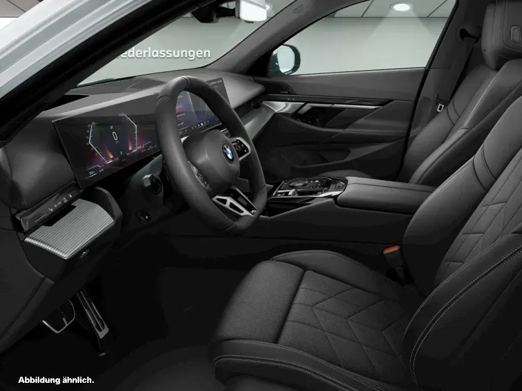 Gebraucht BMW 520 M Sport 197 PS (144 kW) 2025 Grau Kombi