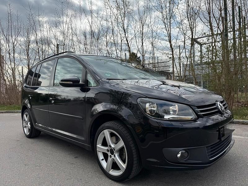 Gebraucht VW Touran 105 PS (77 kW) 2012 Schwarz Van / Kleinbus