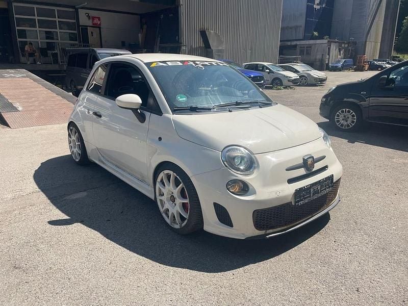 Gebraucht Abarth 500 135 PS (99 kW) 2013 Weiß Kleinwagen