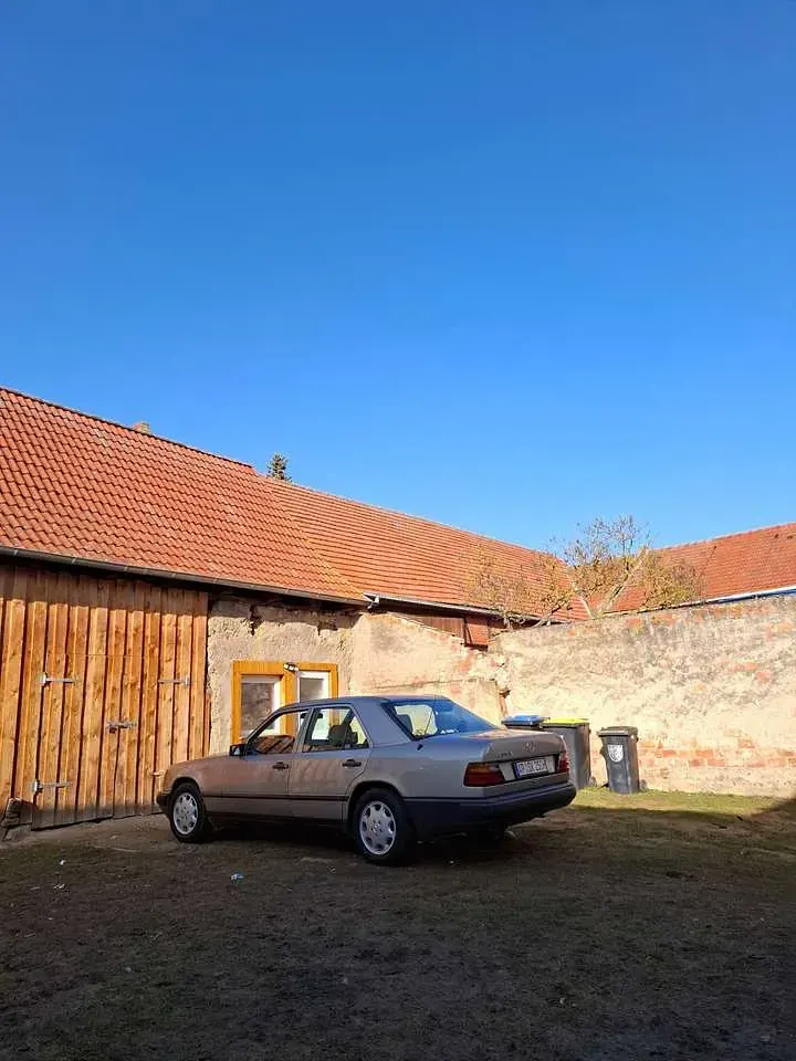 Gebraucht Mercedes E250 126 PS (92 kW) 1989 Limousine