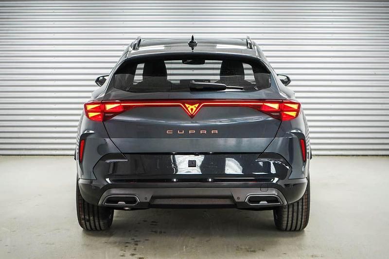 Neu Cupra Formentor 150 PS (110 kW) 2026 Grau SUV