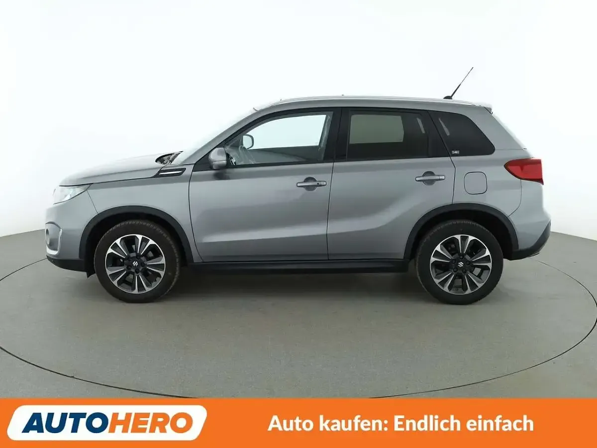 Gebraucht Suzuki Vitara Comfort+ 140 PS (102 kW) 2019 Gray SUV