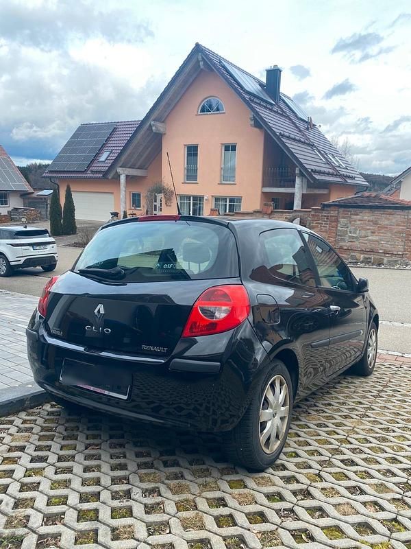 Gebraucht Renault Clio III 88 PS (64 kW) 2006 Schwarz Kleinwagen