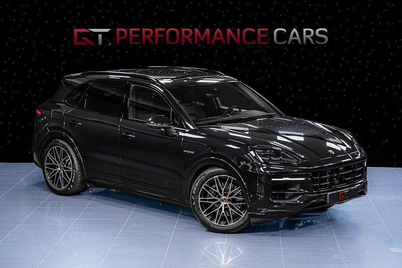 Second-hand Porsche Cayenne 470 CP (345 kW) 2025 Negru SUV