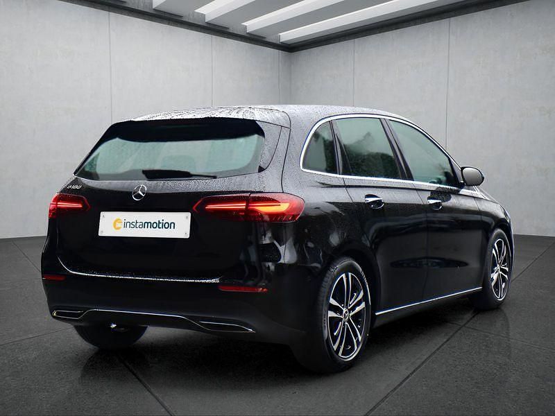 Gebraucht Mercedes B180 136 PS (100 kW) 2026 Schwarz Van / Kleinbus