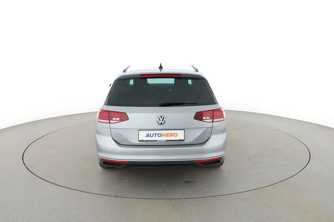 Gebraucht VW Passat Business 150 PS (110 kW) 2019 Grau Kombi