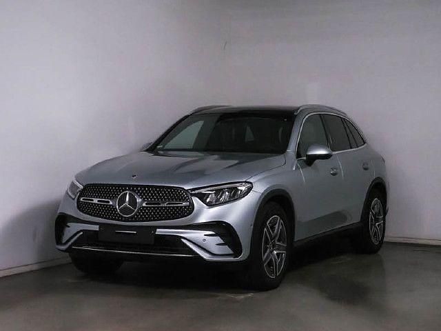Gebraucht Mercedes GLC300 AMG line 258 PS (189 kW) 2024