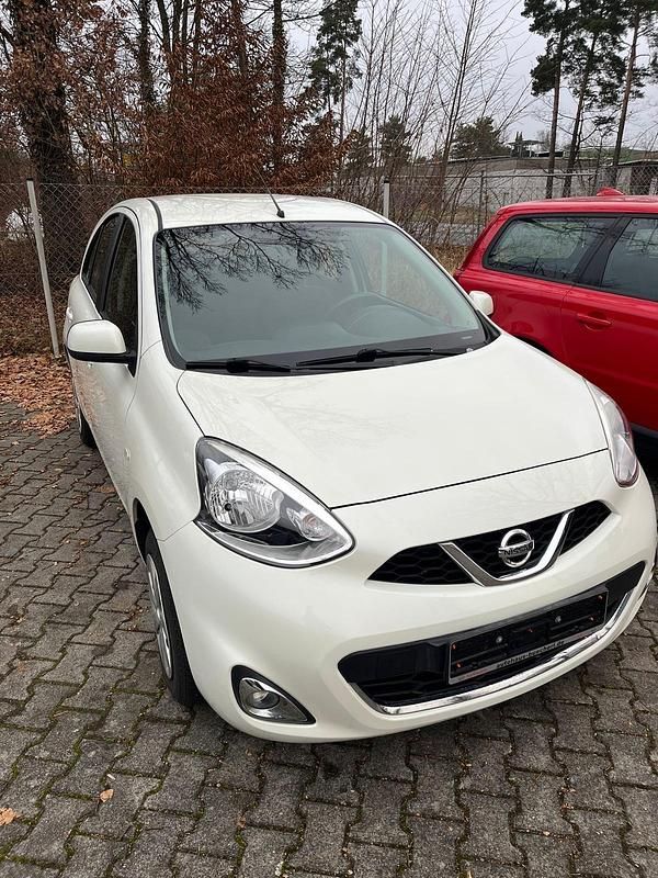 Gebraucht Nissan Micra 80 PS (58 kW) 2015 Weiß Kleinwagen