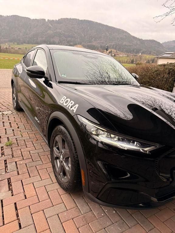 Gebraucht Ford Mustang Mach-E 216 kW (294 PS) 2021 Schwarz SUV