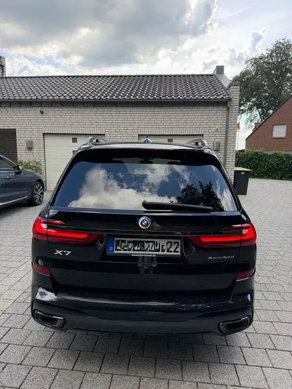Gebraucht BMW X7 M Sport 340 PS (250 kW) 2022 Schwarz SUV