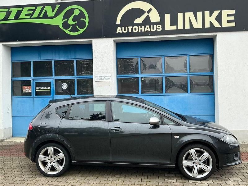 Gebraucht Seat Leon FR 170 PS (125 kW) 2011 Schwarz Kleinwagen