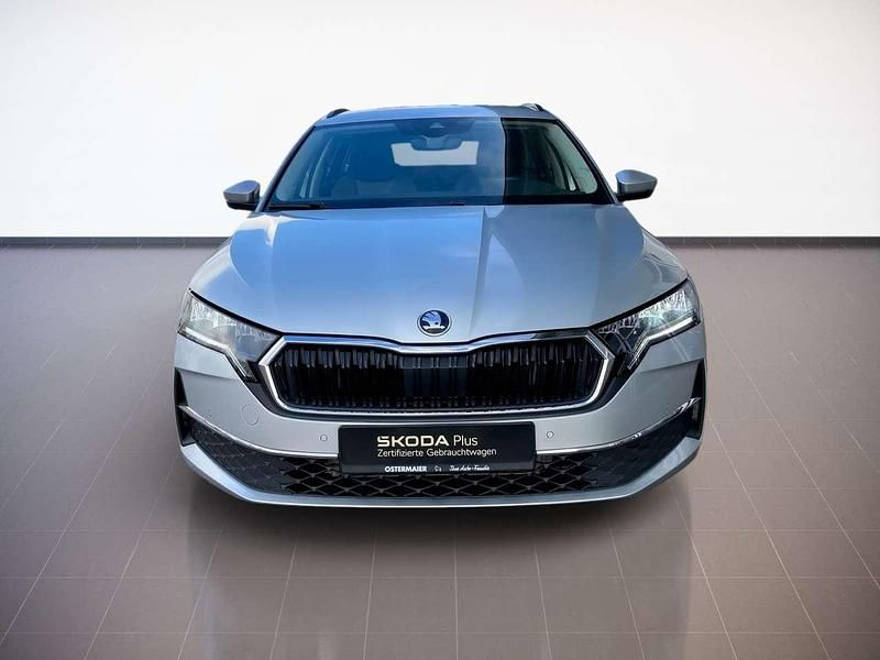 Gebraucht Skoda Octavia Selection 150 PS (110 kW) 2025 Brilliantsilber Kombi