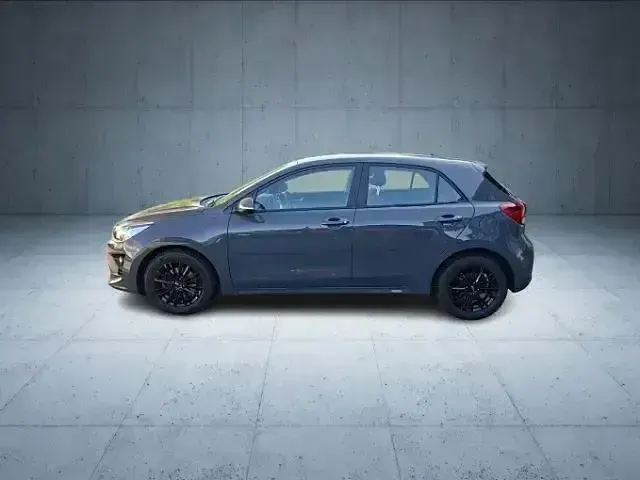 Gebraucht Kia Rio Vision 101 PS (74 kW) 2022 Prg) perennialgrau met. (grau Limousine