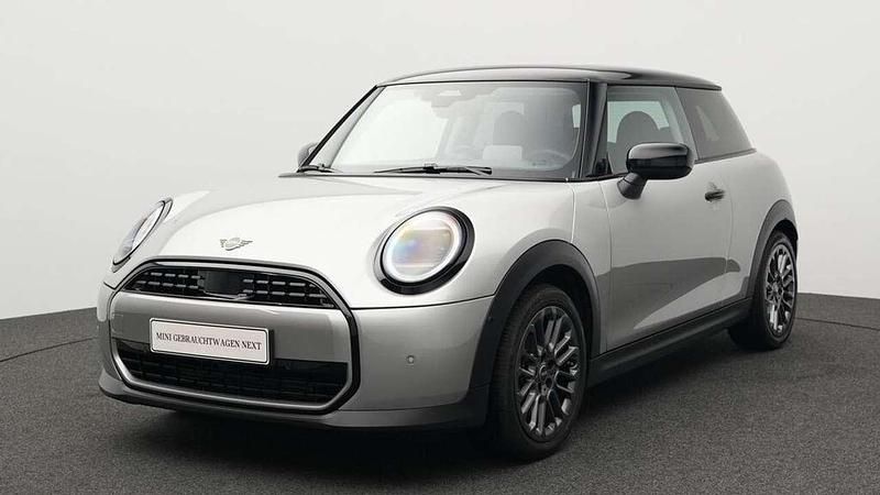 Grau Gebraucht 2024 Mini Cooper Classic Kleinwagen | 24.113 € (Guter Preis) - Bild 1/4