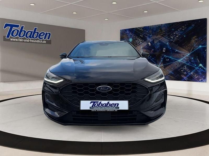 Gebraucht Ford Focus ST-Line 125 PS (91 kW) 2024 Schwarz Limousine