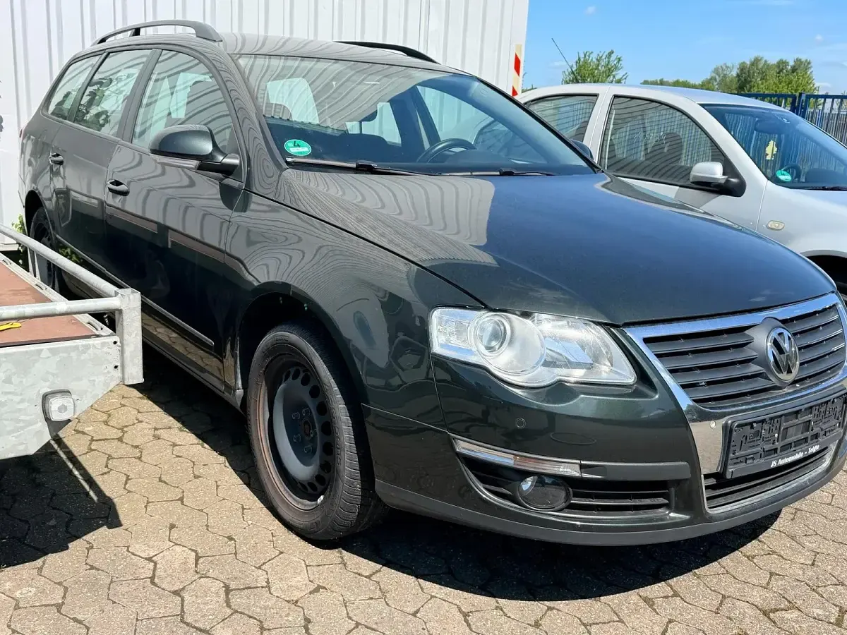 Gebraucht VW Passat 140 PS (102 kW) 2006 Grün Kombi