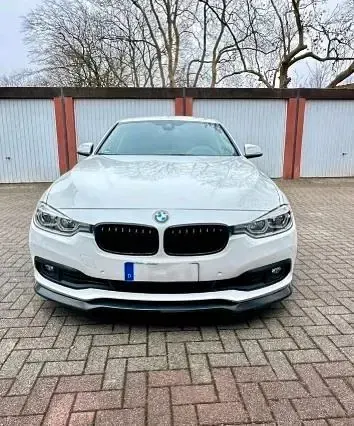 Second-hand BMW 330e iPerformance 252 CP (185 kW) 2017 Alb Berlinǎ