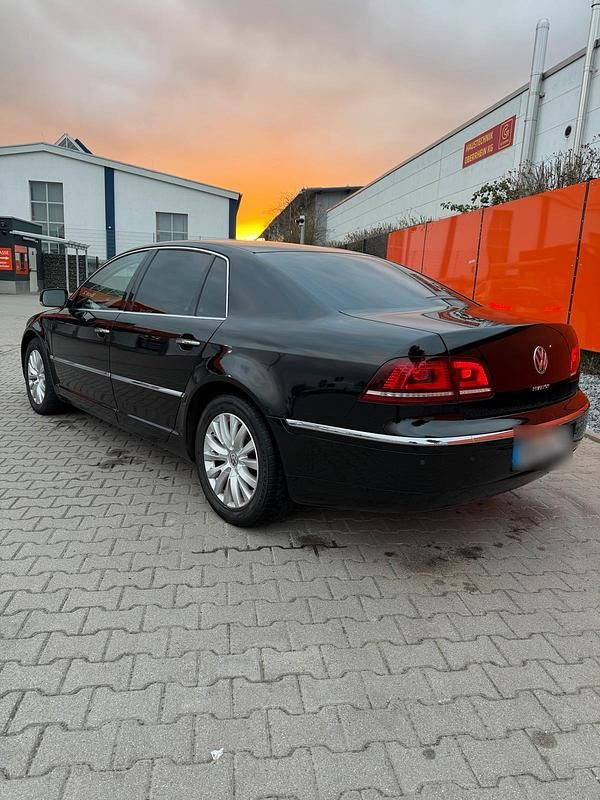 Usata VW Phaeton 241 CV (177 kW) 2012 Nero Berlina