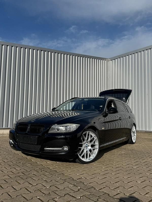 Gebraucht BMW 335 Performance 306 PS (225 kW) 2011 Schwarz Kombi