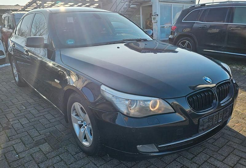 Schwarz Gebraucht 2009 BMW 525 Advantage Limousine | 4.999 € (Guter Preis) - Bild 1/4