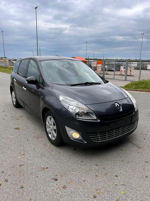 Schwarz Gebraucht 2011 Renault Mégane III Limousine | 2.400 € (Superpreis) - Bild 1/4