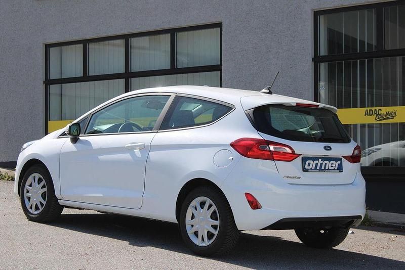 Gebraucht Ford Fiesta Trend 75 PS (55 kW) 2020 Weiß Kleinwagen
