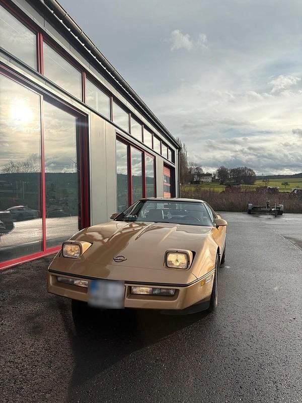 Second-hand Corvette C4 243 CP (178 kW) 1985 Auriu Coupe