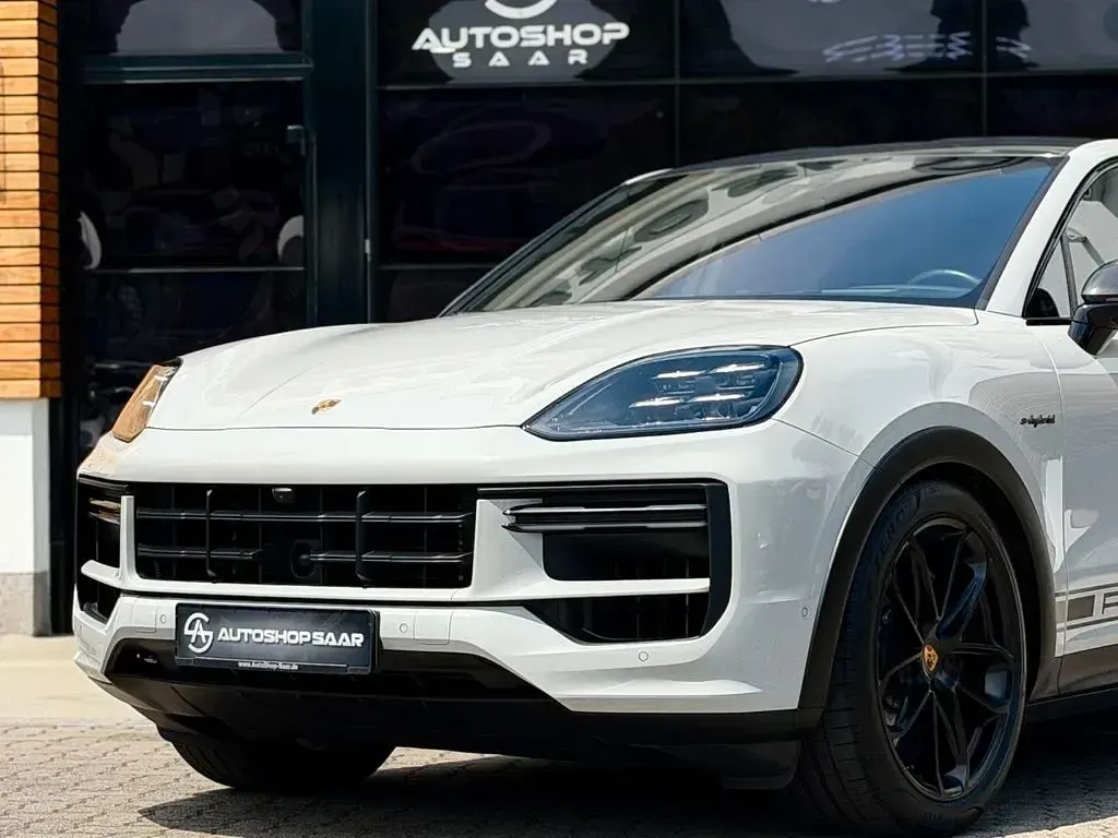 Gebraucht Porsche Cayenne 740 PS (544 kW) 2024 Grau SUV