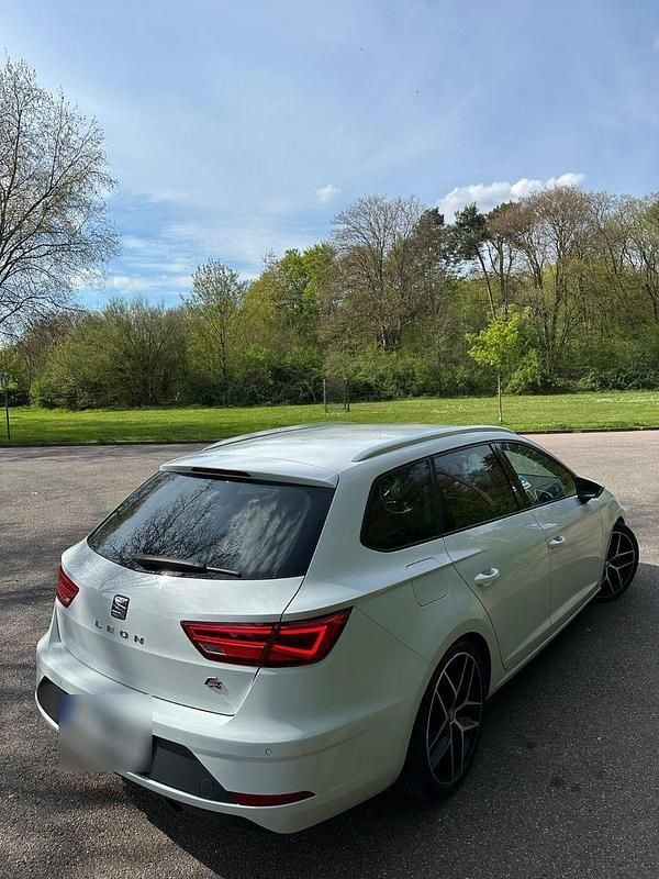 Second-hand Seat Leon ST FR 184 CP (135 kW) 2017 Alb Break