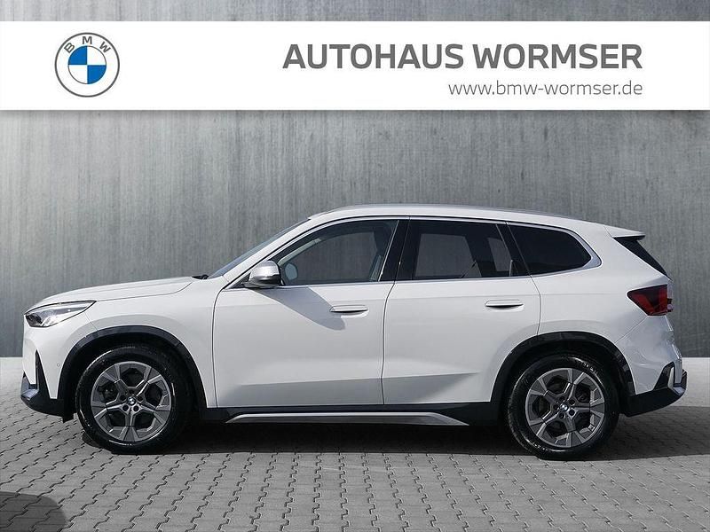 Gebraucht BMW iX1 xLine 225 kW (306 PS) 2023 Weiß SUV