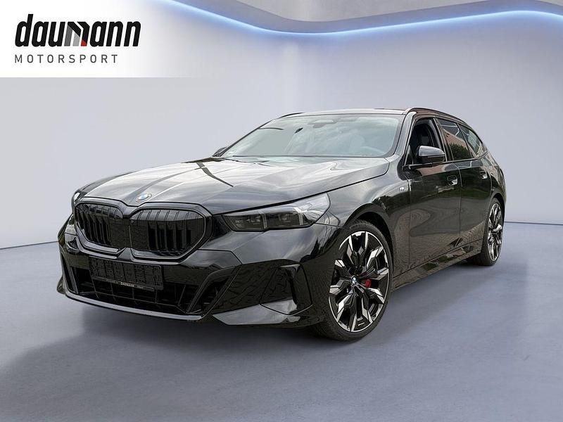 Schwarz Gebraucht 2025 BMW 540 M Sport Kombi | 64.990 € (Fairer Preis) - Bild 1/4
